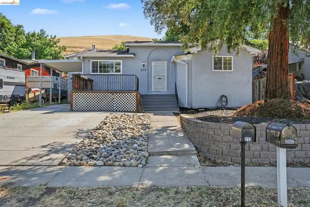 Photo 1 of Single family home for sale at 212 Wellington, Concord, CA 94520 | MLS# 41143139 | Listing updated on 2026-10-21