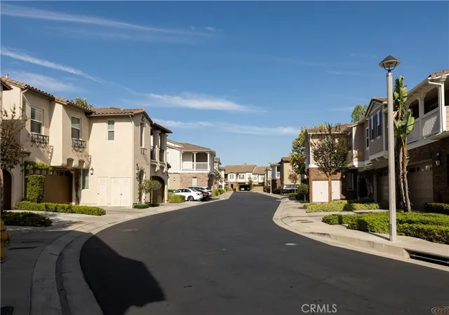 3rd image of 18945 Northern Dancer Ln, Yorba Linda, CA 92886 | MLS# OC26165134