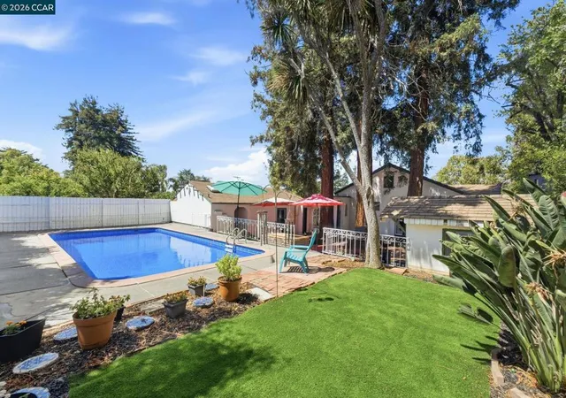 Photo 3 of Single family home for sale at 110 Bella Vista Way, Vallejo, CA 94590 | MLS# 41143143 | Listing updated on 2026-10-08