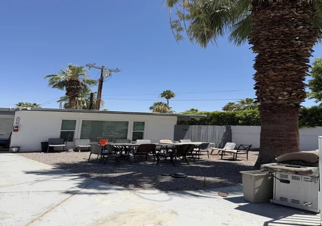Photo 2 of Sale Pending at 1733 E Amado Rd, Palm Springs, CA 92262 | MLS# 219150802DA | Listing updated on 2026-09-25