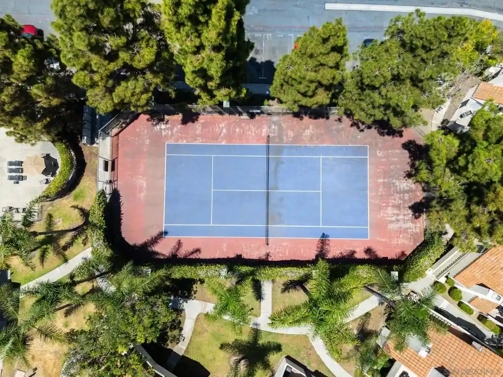 Listing Photo 27 - Condo for sale in 345 N Melrose Dr located at 345 N Melrose Dr, Vista, CA 92083 - Unit 345 N Melrose Dr