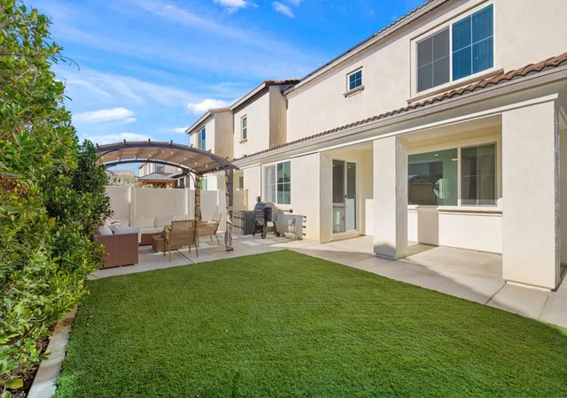 Photo 1 of Single family home for sale at 76321 Oxford Ln, Palm Desert, CA 92211 | MLS# 219150810DA | Listing updated on 2026-09-19