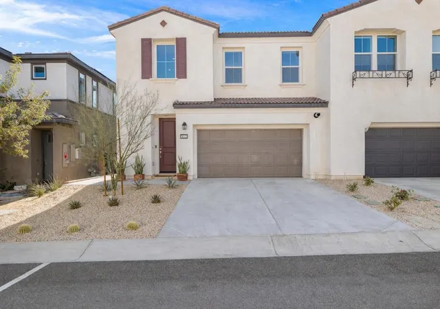 Photo 4 of Single family home for sale at 76321 Oxford Ln, Palm Desert, CA 92211 | MLS# 219150810DA | Listing updated on 2026-09-19