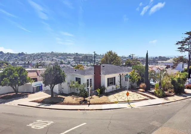 Photo 1 of Single family home for sale at 3765 Elliott St, San Diego, CA 92106 | MLS# PTP2605716 | Listing updated on 2026-08-04