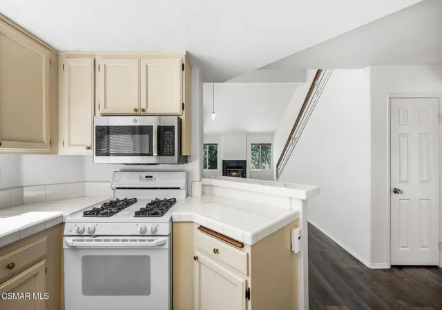 4th image of 850 Vista Arriago, Camarillo, CA 93012 | MLS# 226003605