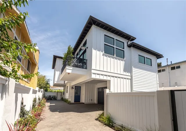 Photo 1 of Condo for sale at 2303 Marshallfield Ln #B, Redondo Beach, CA 90278 | MLS# SB26164946 | Listing updated on 2026-10-11