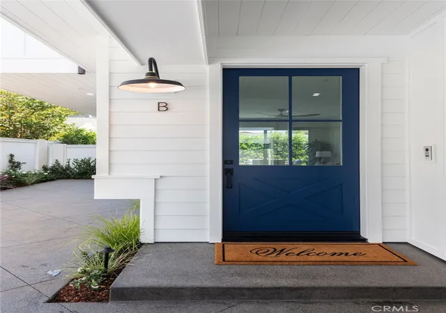 Listing Photo 5 - Condo for sale in building located at 2303 Marshallfield Ln, Redondo Beach, CA 90278 - Unit #B