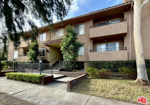 Photo 1 of Sale Pending at 12940 Riverside Dr #201, Sherman Oaks, CA 91423 | MLS# 26865517 | Listing updated on 2026-09-21