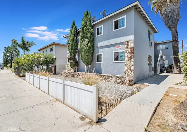 Multi family home for sale at 6925 Whitsett, North Hollywood, CA 91605 | MLS# SR26165504