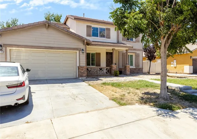Photo 3 of Single family home for sale at 1970 Brilliance Ln, San Jacinto, CA 92582 | MLS# IV26164994 | Listing updated on 2026-10-06