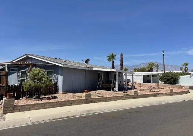 Photo 3 of Manufactured home for sale at 73295 Quivera St, Thousand Palms, CA 92276 | MLS# 219150823DA | Listing updated on 2026-09-29