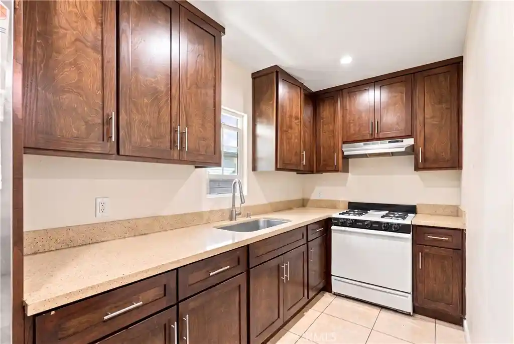 Photo 1 of Multi family home for sale at 5017 S San Pedro, Los Angeles, CA 90011 | MLS# DW26164781 | Listing updated on 2026-10-08