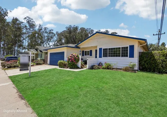 Photo 3 of Sale Pending at 109 Cabrillo St, Capitola, CA 95010 | MLS# ML82055529 | Listing updated on 2026-10-07