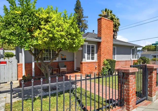 3rd image of 1131 Frankfurt Ave, San Jose, CA 95126 | MLS# ML82055620