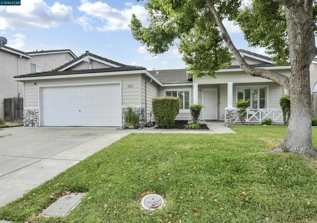 Single family home for sale at 3904 Des Moines Dr, Stockton, CA 95209 | MLS# 41143223