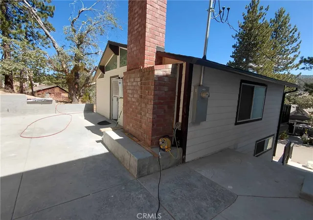 Photo 3 of Single family home for sale at 32987 Arrowbear, Running Springs, CA 92382 | MLS# CV26165672 | Listing updated on 2026-09-25