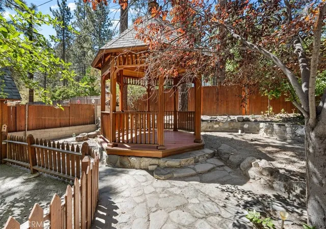 Photo 3 of Single family home for sale at 1143 Robin Rd, Wrightwood, CA 92397 | MLS# HD26162596 | Listing updated on 2026-10-04
