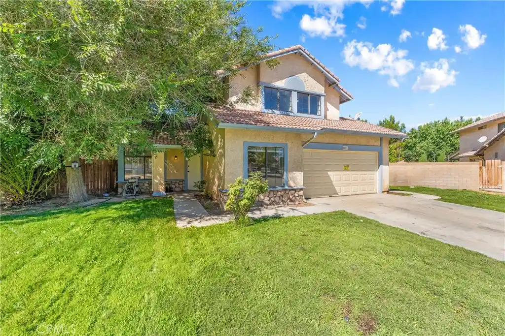 Photo 1 of Single family home for sale at 44811 Rock Is, Lancaster, CA 93535 | MLS# SR26165745 | Listing updated on 2026-10-21