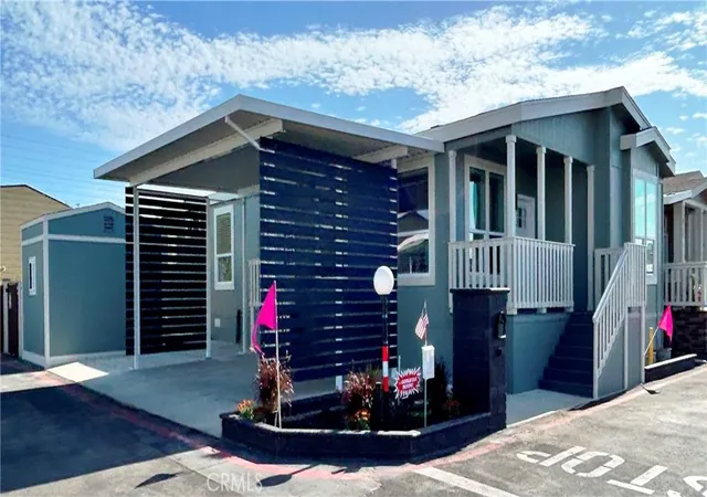 Photo 3 of Manufactured home for sale at 9850 Garfield Ave #68, Huntington Beach, CA 92646 | MLS# OC26165792 | Listing updated on 2026-10-02