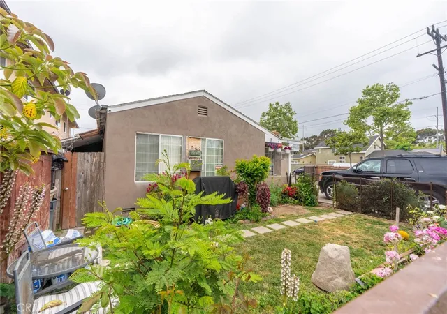 Photo 1 of Sale Pending at 4954 W 118th Street, Hawthorne, CA 90250 | MLS# SR26165780 | Listing updated on 2026-10-27