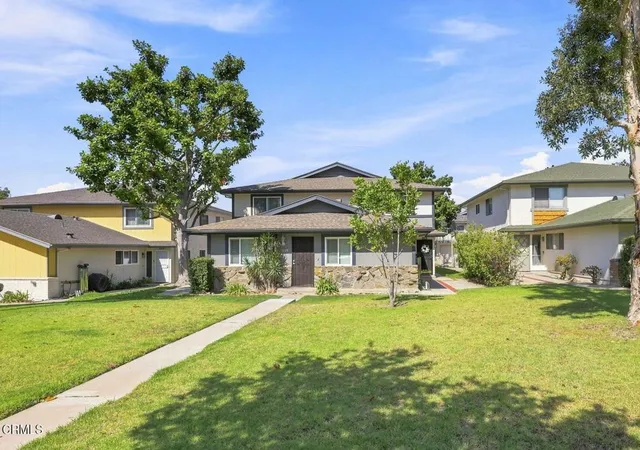 2nd image of 1153 Carlsbad Pl, Ventura, CA 93003 | MLS# V1-37890