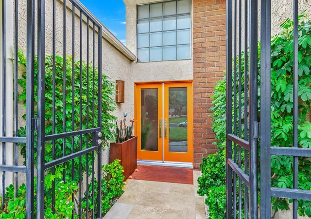 Photo 1 of Condo for sale at 35983 E Paseo Circulo E, Cathedral City, CA 92234 | MLS# 219150838DA | Listing updated on 2026-09-29