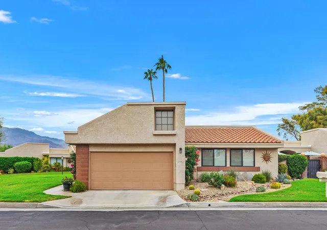 Photo 3 of Condo for sale at 35983 E Paseo Circulo E, Cathedral City, CA 92234 | MLS# 219150838DA | Listing updated on 2026-09-29