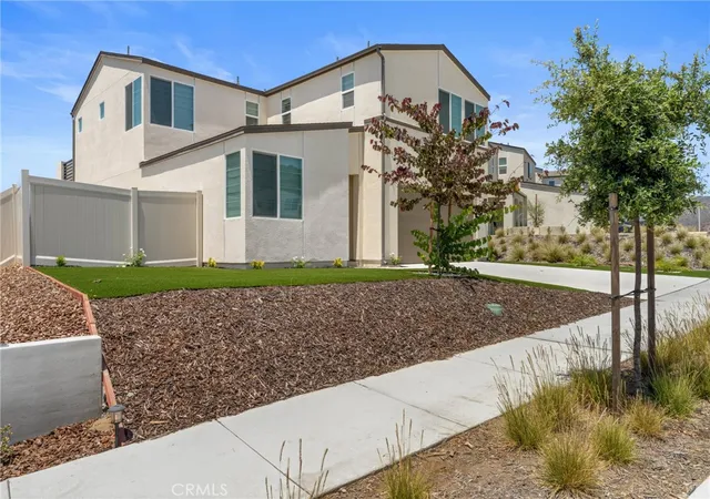 Photo 4 of Single family home for sale at 598 Meadowood, Fallbrook, CA 92028 | MLS# OC26165894 | Listing updated on 2026-09-27