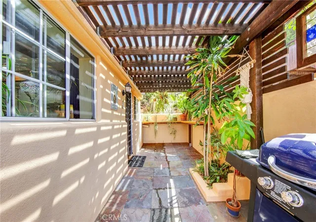 Photo 2 of Single family home for sale at 1594 Linwood St, San Diego, CA 92103 | MLS# OC26157563 | Listing updated on 2026-10-07