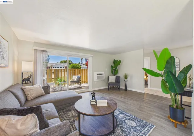 2nd image of 8975 Alcosta Blvd, San Ramon, CA 94583
