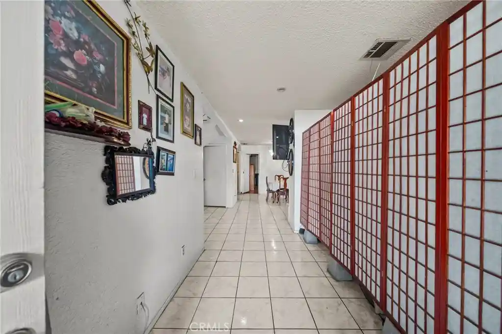 Photo 1 of Single family home for sale at 1875 W Slauson Ave, Los Angeles, CA 90047 | MLS# SR26165904 | Listing updated on 2026-10-31