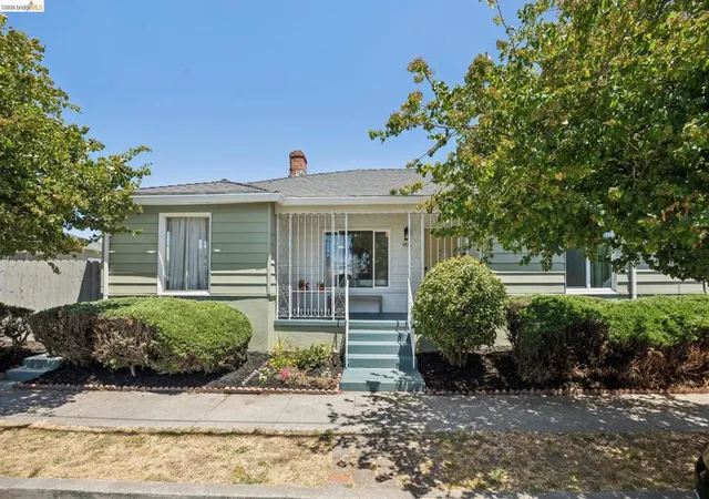Photo 2 of Single family home for sale at 904 Wilson Ave, Richmond, CA 94805 | MLS# 41143279 | Listing updated on 2026-10-09