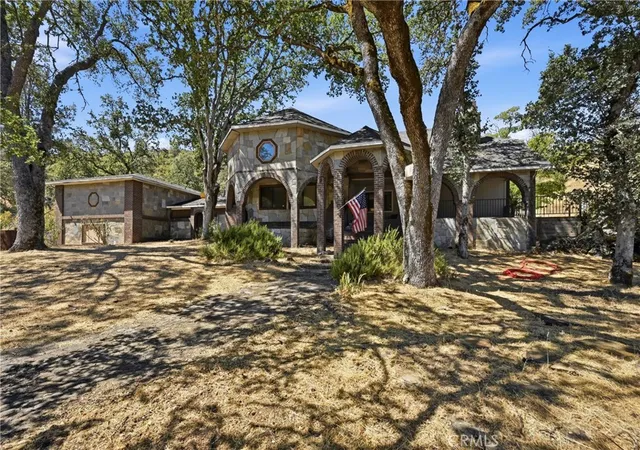 Photo 2 of Manufactured home for sale at 3725 Spring Valley, Clearlake Oaks, CA 95423 | MLS# LC26166002 | Listing updated on 2026-10-06