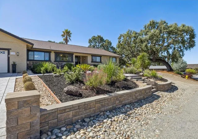 Photo 3 of Single family home for sale at 3120 Oak Leaf Ct, Morgan Hill, CA 95037 | MLS# ML82055966 | Listing updated on 2026-10-11