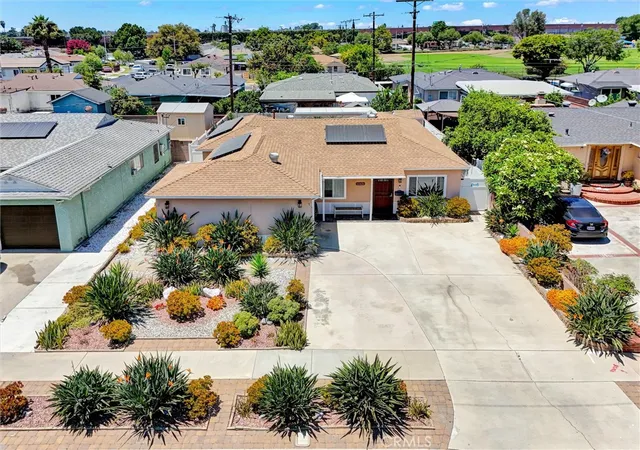 Photo 2 of Single family home for sale at 11421 Alburtis, Norwalk, CA 90650 | MLS# IG26166142 | Listing updated on 2026-10-03