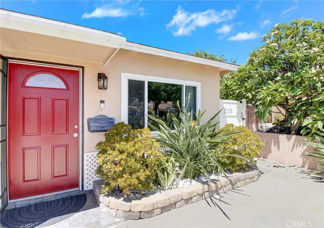 Photo 3 of Single family home for sale at 11421 Alburtis, Norwalk, CA 90650 | MLS# IG26166142 | Listing updated on 2026-10-03