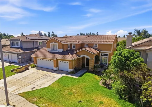 Photo 3 of Single family home for sale at 14993 Oak Spring, Fontana, CA 92336 | MLS# IV26166202 | Listing updated on 2026-10-04