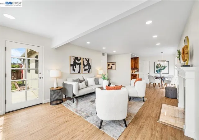 3rd image of 1676 Via Hermana, San Lorenzo, CA 94580 | MLS# 41143302