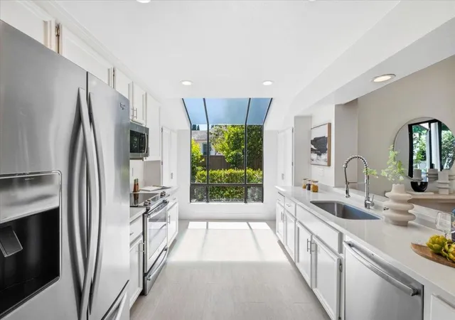 5th image of 392 N Whisman Rd, Mountain View, CA 94043 | MLS# ML82052335