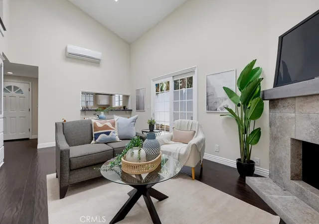 Townhouse for sale at 1118 Sandi Ln, Costa Mesa, CA 92627 | MLS# PW26162769