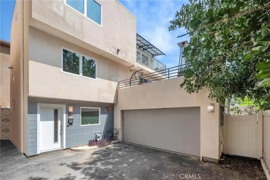 Photo 1 of Single family home for sale at 16539 Vine Ter, Van Nuys, CA 91406 | MLS# SR26161788 | Listing updated on 2026-10-19