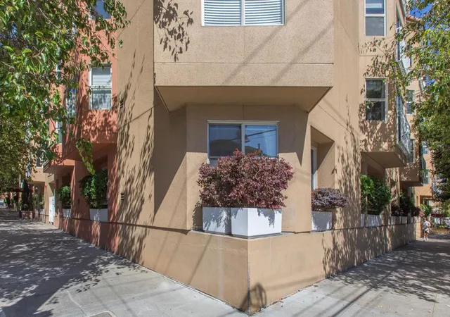 3rd image of 600 Chestnut St, San Francisco, CA 94133