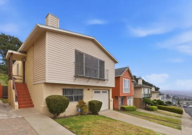 27th image of 1033 Skyline Dr, Daly City, CA 94015 | MLS# ML82045748