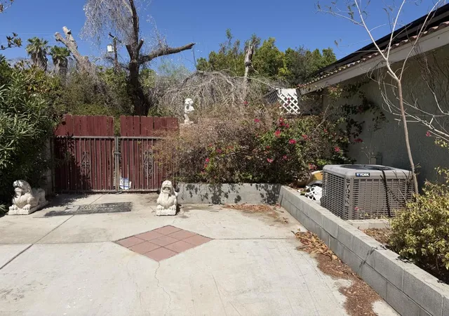 2nd image of 2151 N Farrell Dr, Palm Springs, CA 92262 | MLS# 219150867DA