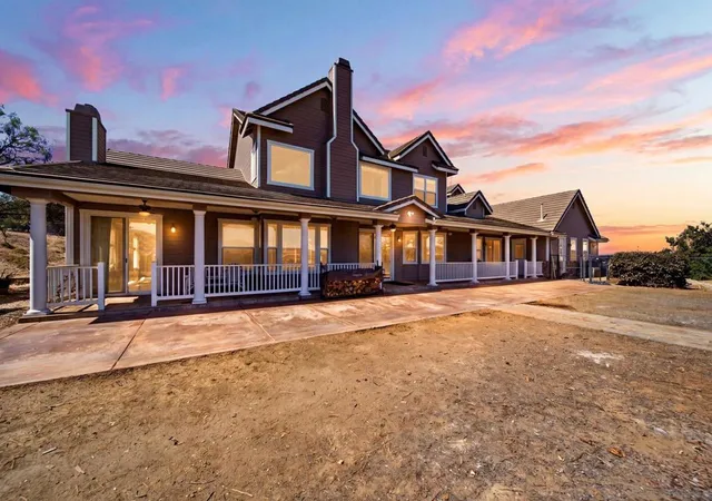 Photo 3 of Sale Pending at 15589 Rainbird Rd, Ramona, CA 92065 | MLS# 260018625SD | Listing updated on 2026-09-30