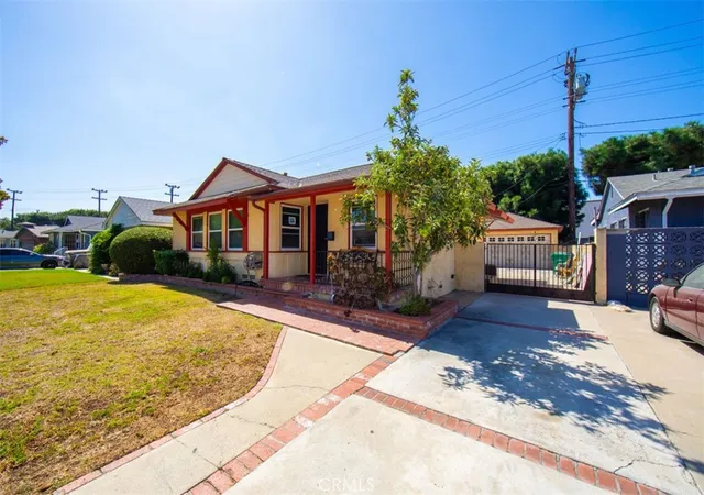 Photo 2 of Single family home for sale at 100 W Barclay, Long Beach, CA 90805 | MLS# RS26166769 | Listing updated on 2026-09-28