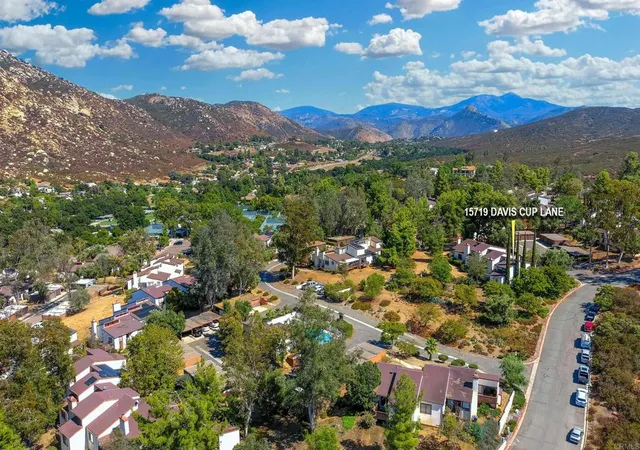 Listing Photo 5 - Condo for sale in building located at 15719 Davis Cup Ln, Ramona, CA 92065