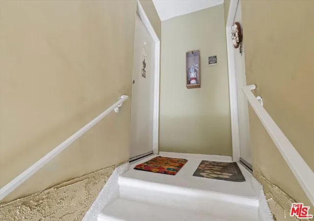 Listing Photo 4 - Condo for sale in building located at 428 Hl St, Santa Monica, CA 90405 - Unit #16