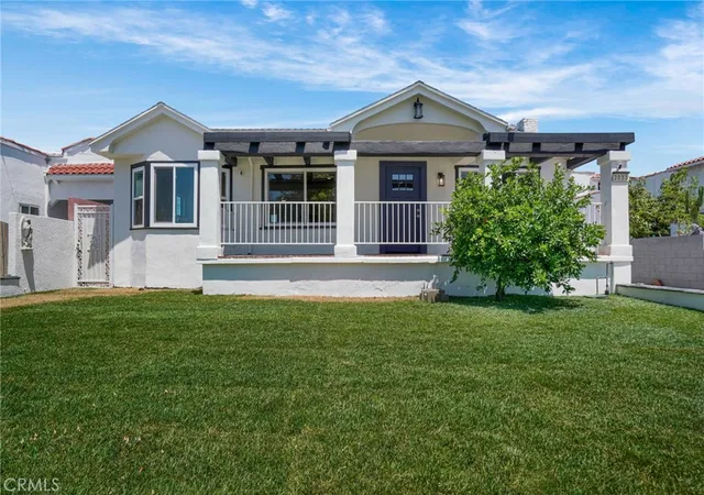 1st image of 2033 W 76th St, Los Angeles, CA 90047 | MLS# RS26122485