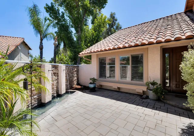 Photo 3 of Single family home for sale at 3374 Onyx Cir, Simi Valley, CA 93063 | MLS# 226003631 | Listing updated on 2026-09-17